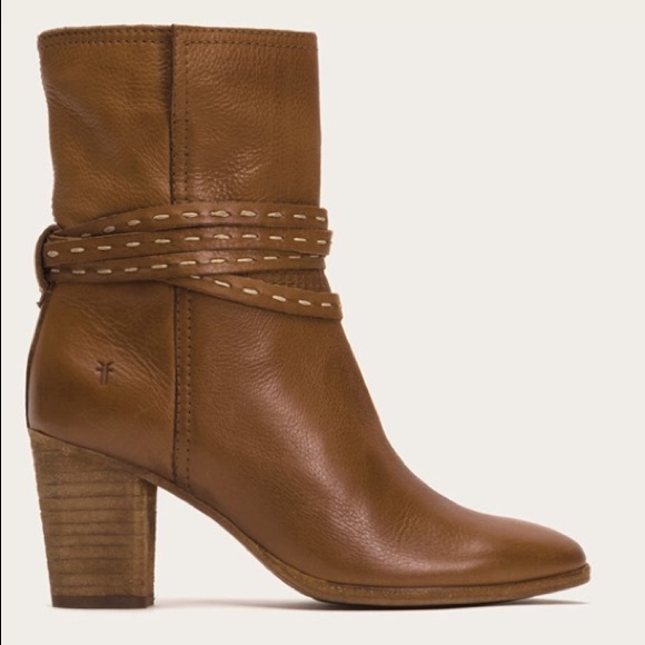 Frye Shoes - NWOT Frye Naomi Pickstitch Mid Boots